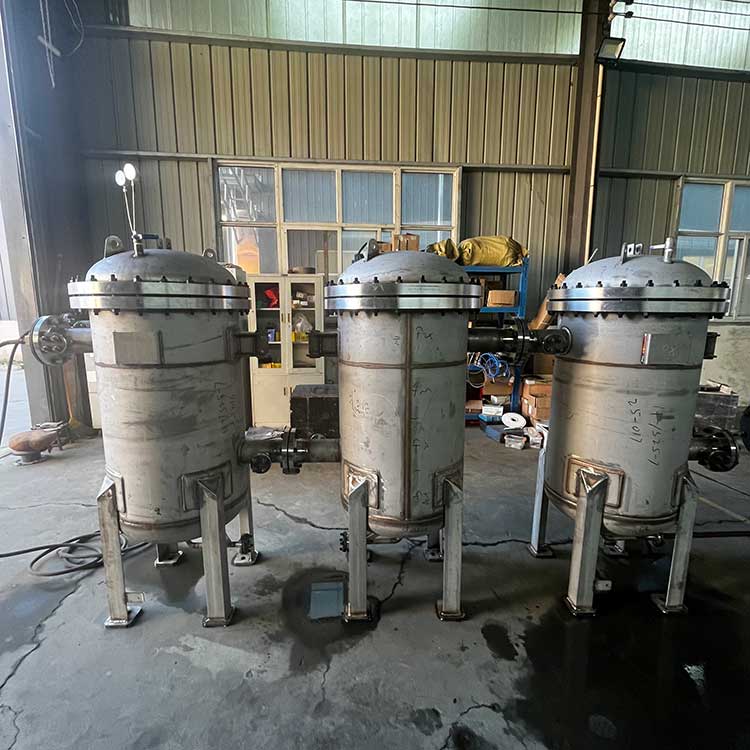 華豫供應(yīng)管道液體除雜質(zhì)用多袋式過濾器